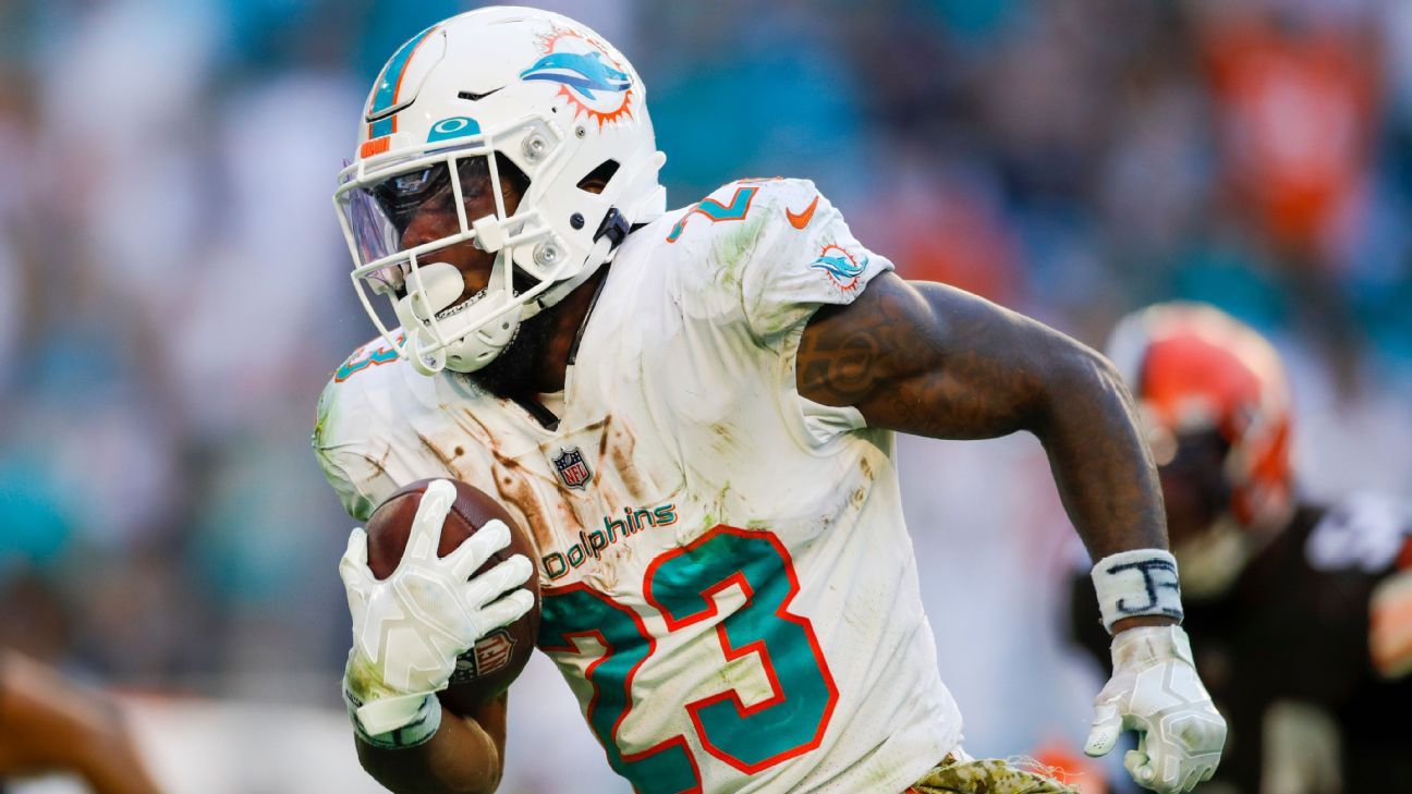 Jeff Wilson and Raheem Mostert stability out Miami’s pass-heavy offense – Miami Dolphins Weblog