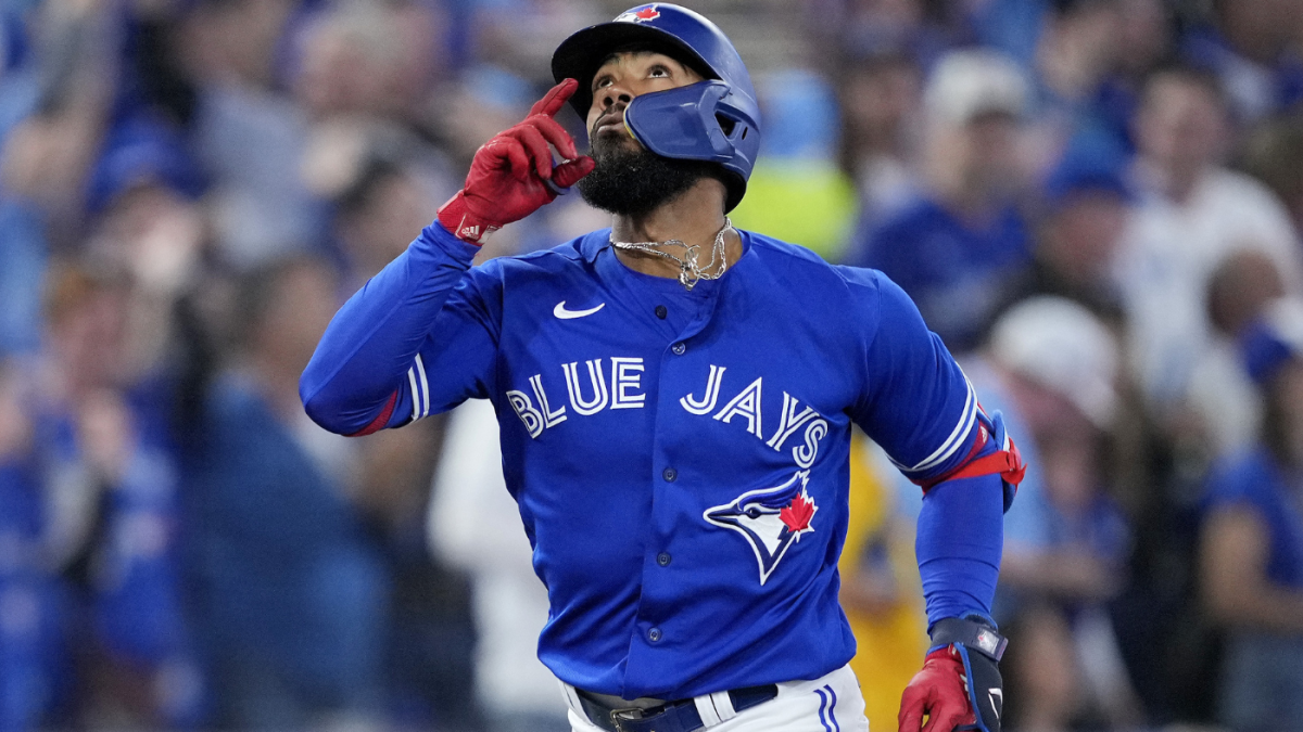 Teoscar Hernández commerce: Mariners purchase All-Star outfielder from Blue Jays in three-player deal