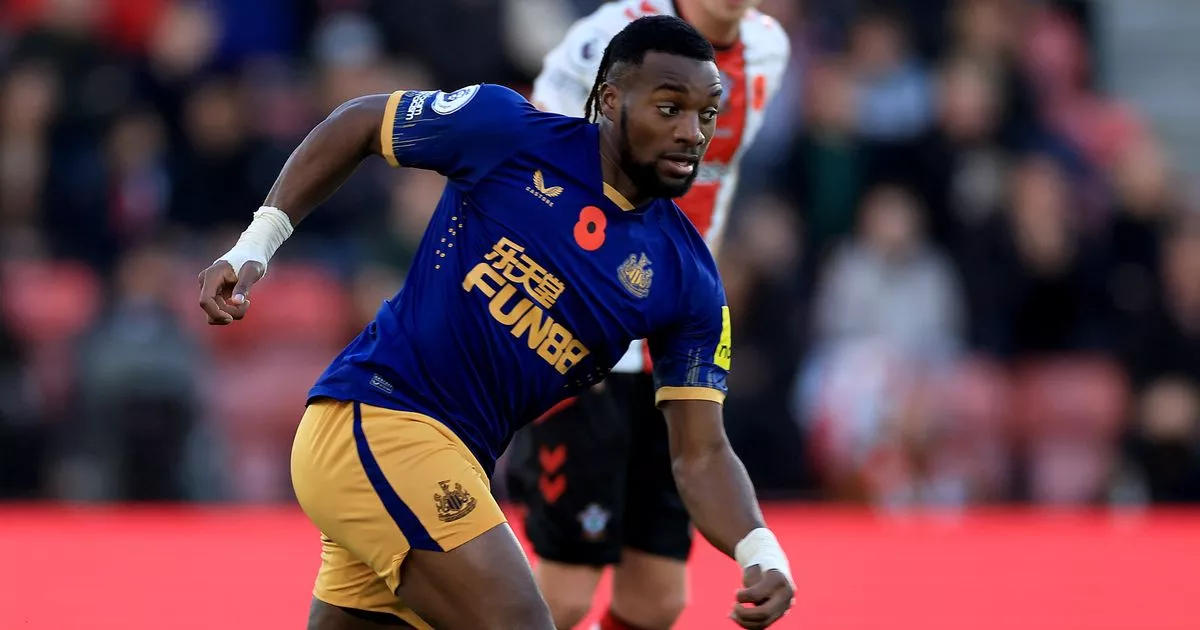 Newcastle United switch gossip as Magpies urged to swap Allan Saint-Maximin for rival winger