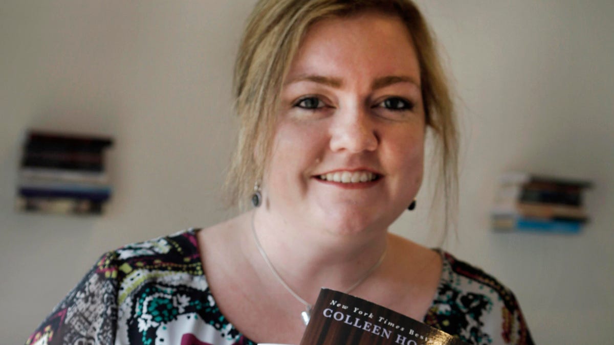 Colleen Hoover Dominating 2022 With 6 Of 12 months’s 10 Finest-Promoting Books