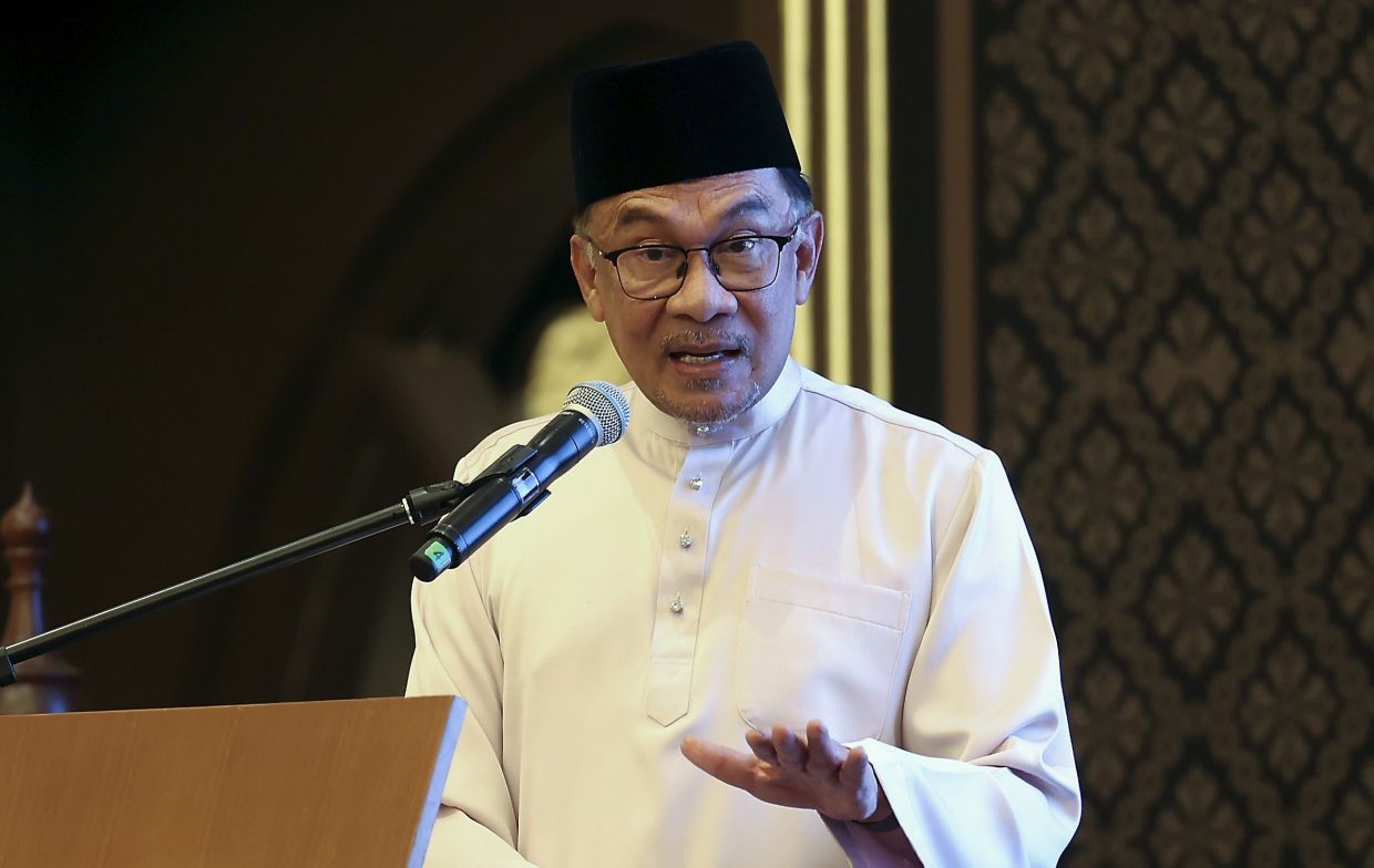 Anwar: Corrupt ministers might be booted out instantly