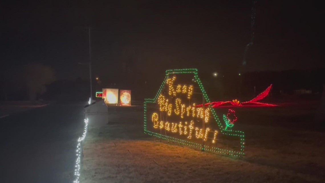 Comanche Path Competition of Lights open by Christmas