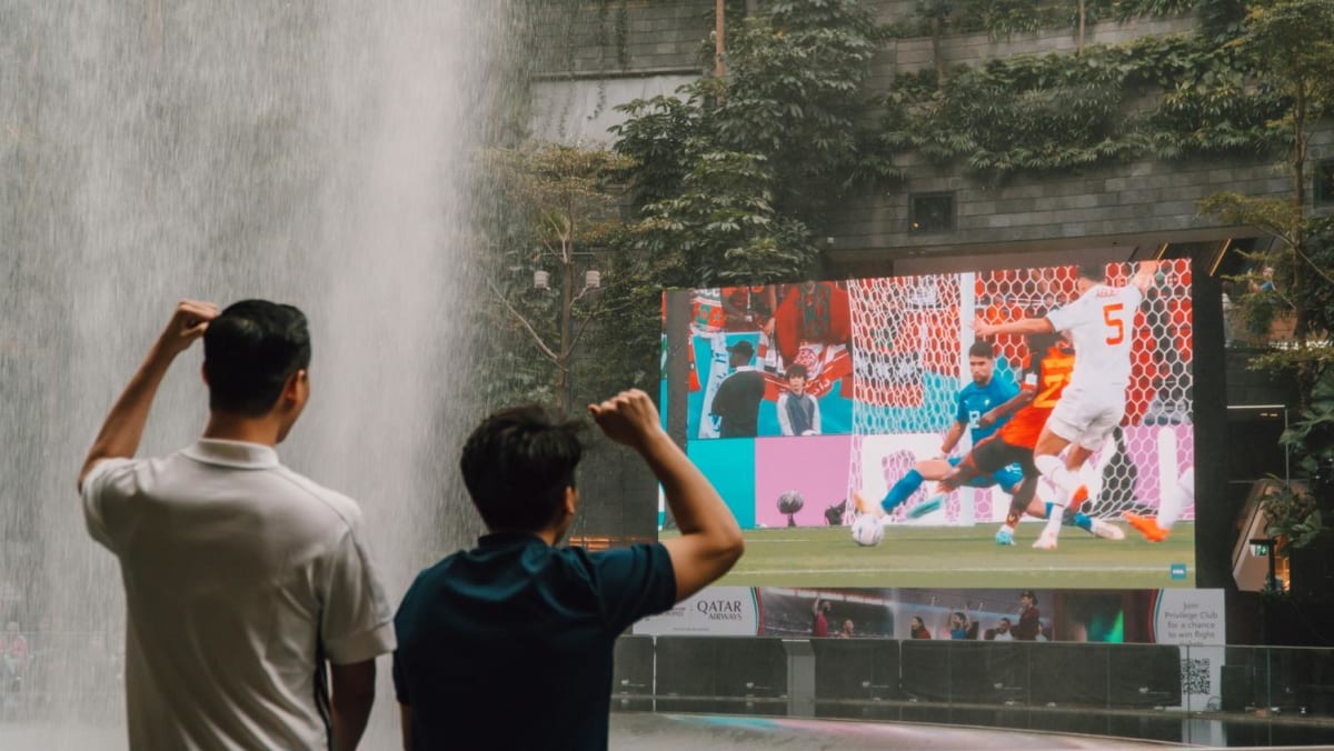 Free meals and screenings: Watch the World Cup at these locations