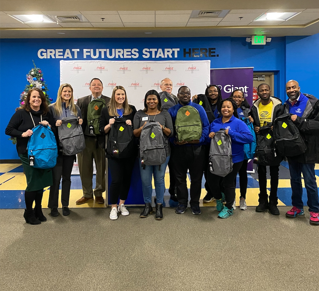 K, 1K Backpacks Stuffed With Meals Donated To MD Boys & Ladies Golf equipment