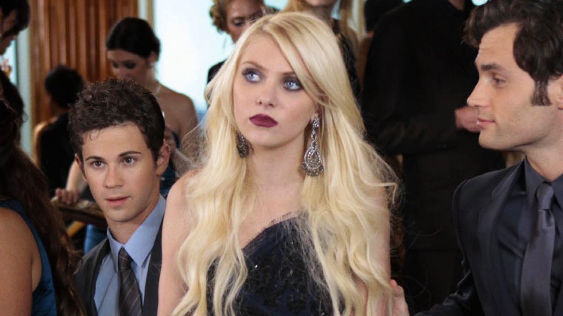 Gossip Lady BTS Drama That Led to Taylor Momsen Disappearing From the Present