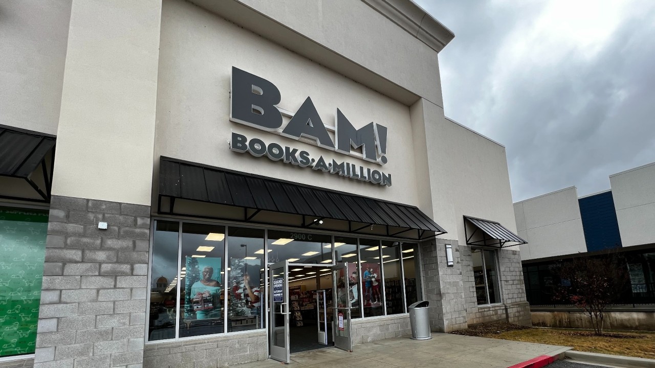 Books-A-Million opens new Huntsville location