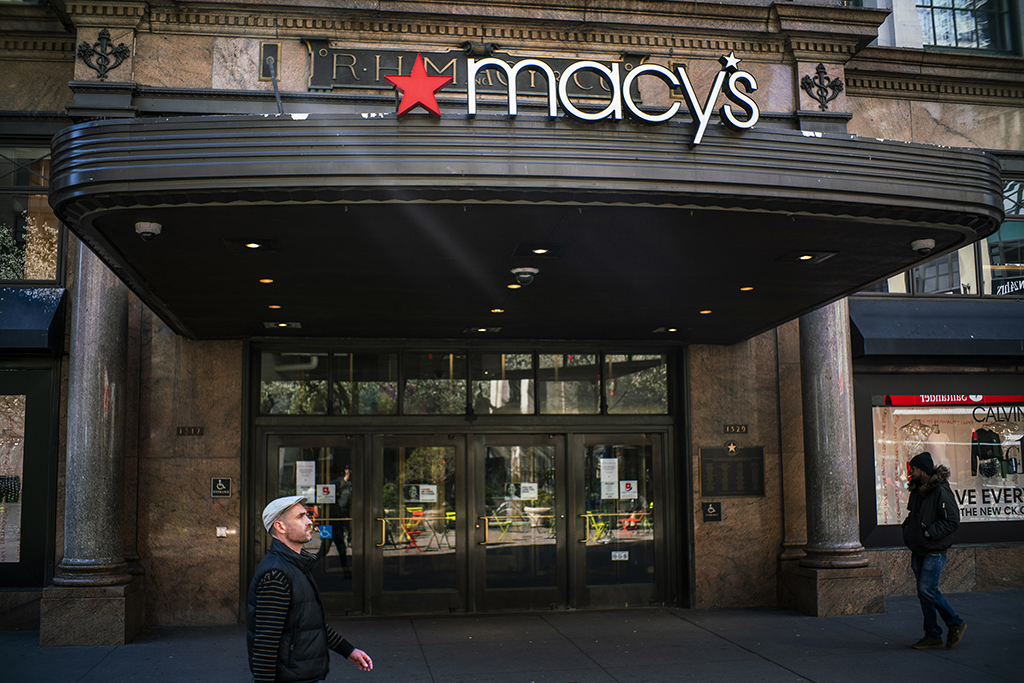 Macy’s Closing Pure Magnificence Salons Leaves Stylists in ‘Disbelief’ – Footwear Information