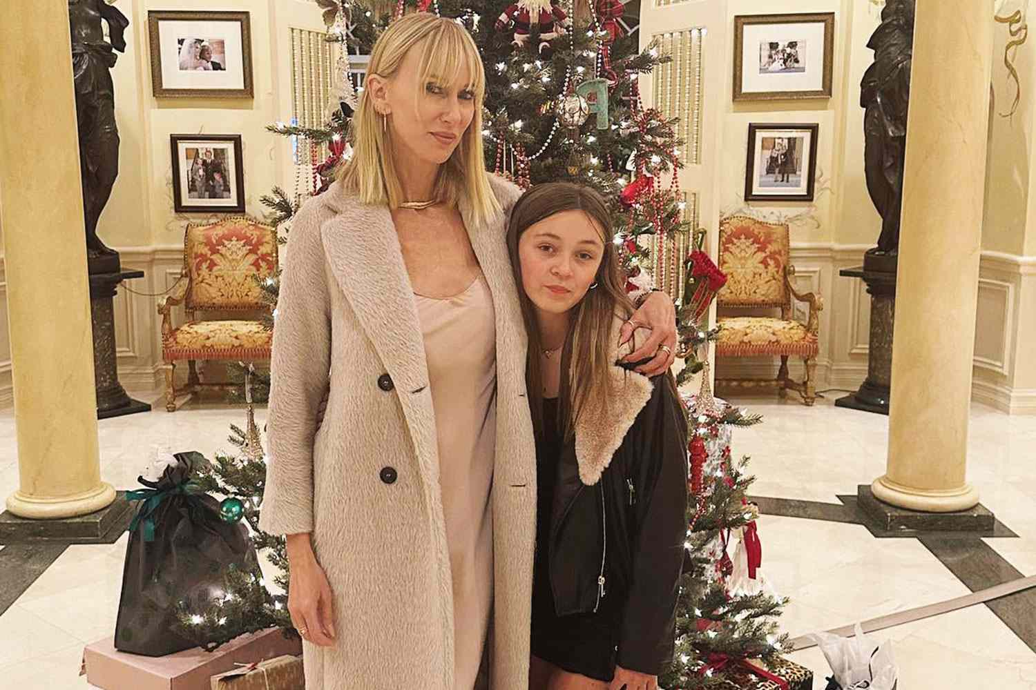 Kimberly Stewart Celebrates Christmas with Her, Benicio Del Toro’s Daughter