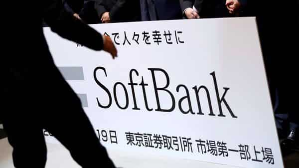 SoftBank, Tencent lead means as Asia’s tech buyers develop into inventory sellers