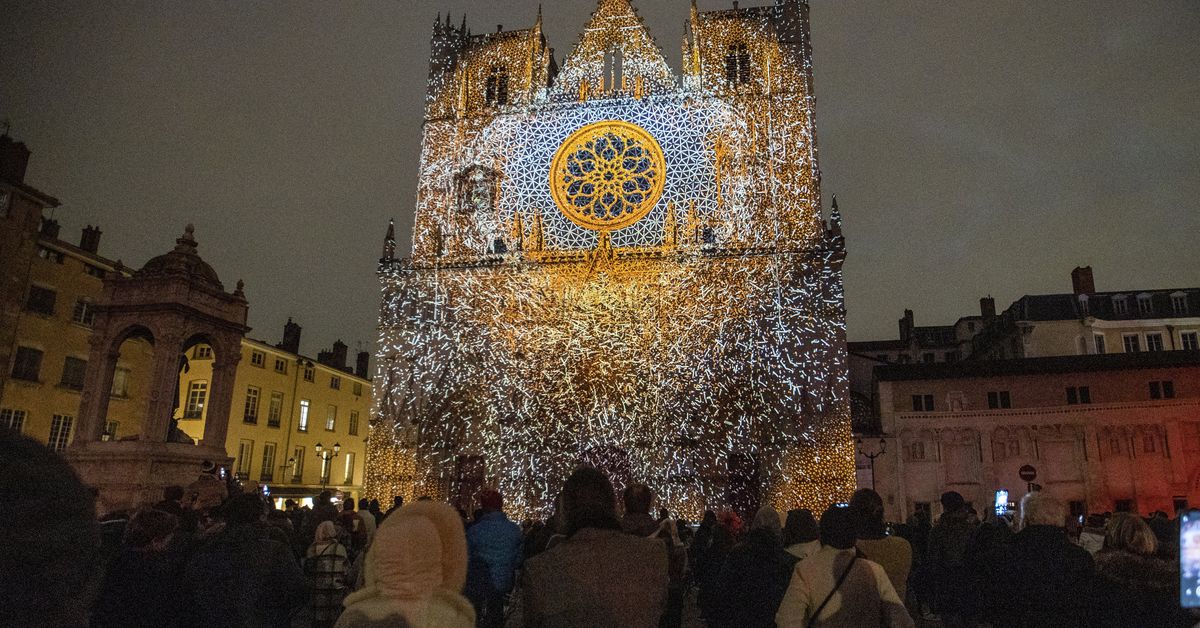 Lyon’s Pageant of Lights goes power lite to save lots of energy