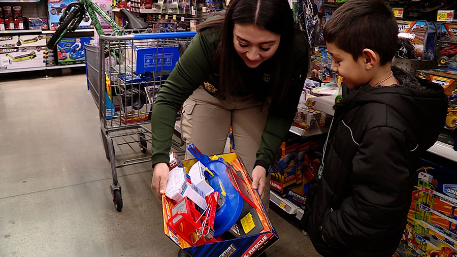 Salt Lake County police give again with ‘Purchasing With the Defend’