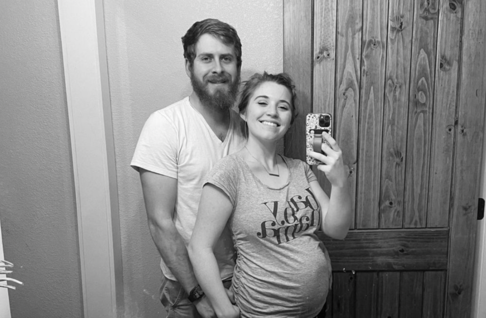 Pleasure-Anna Duggar: This is Why Followers Assume She’s Secretly Pregnant With Twins!