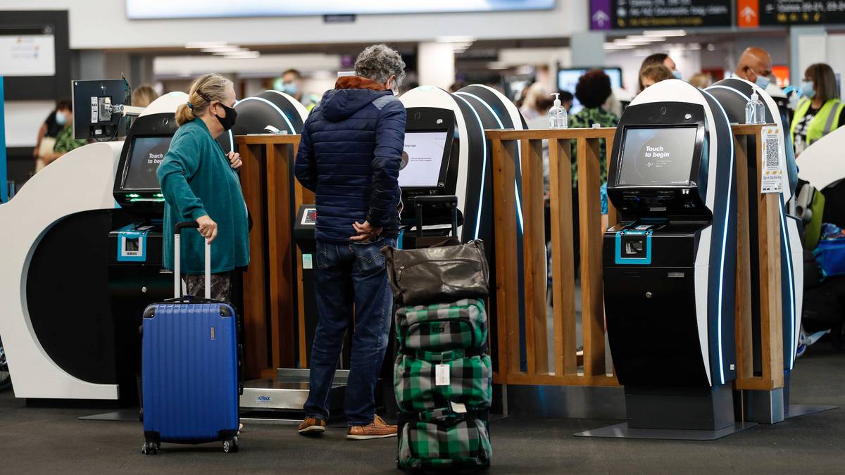 Air New Zealand urges endurance as crunch journey day looms