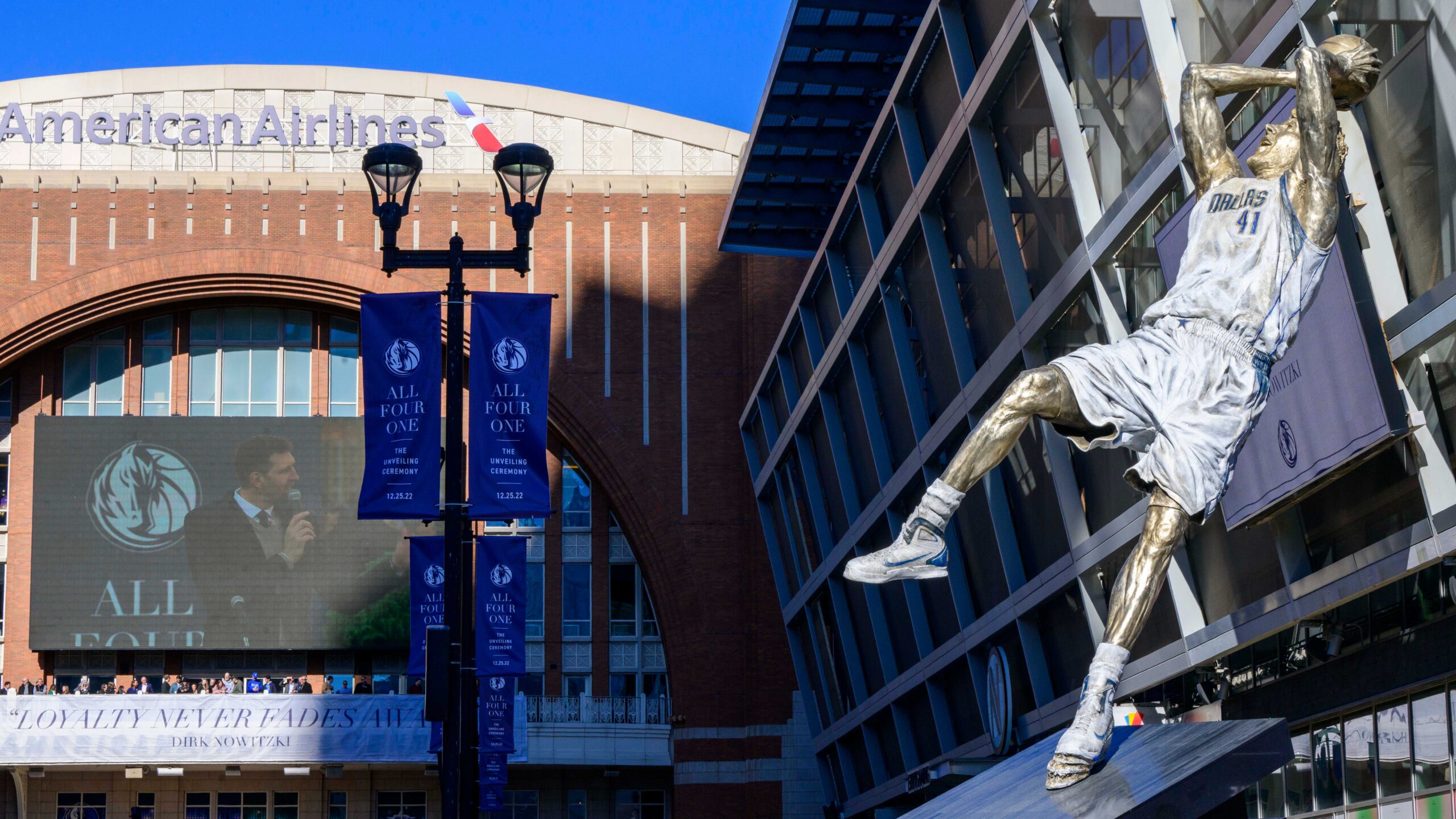 Mavericks unveil Dirk Nowitzki statue earlier than Christmas sport vs. Lakers