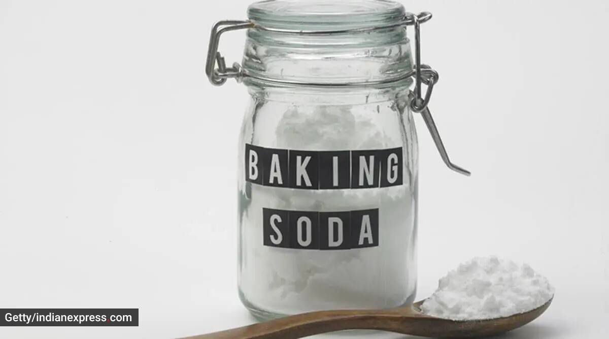 Baking soda for hair: Yea or nay?