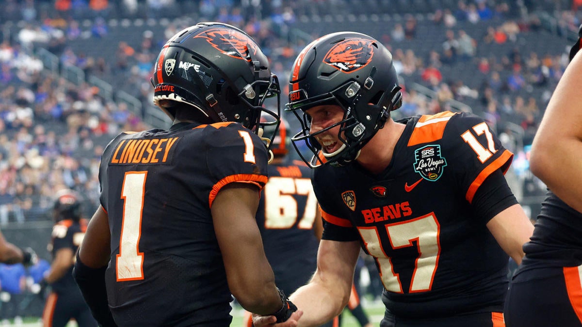 2022 Bowl Video games schedule, school soccer scores, reside updates: Oregon State routs Florida, BYU outlasts SMU