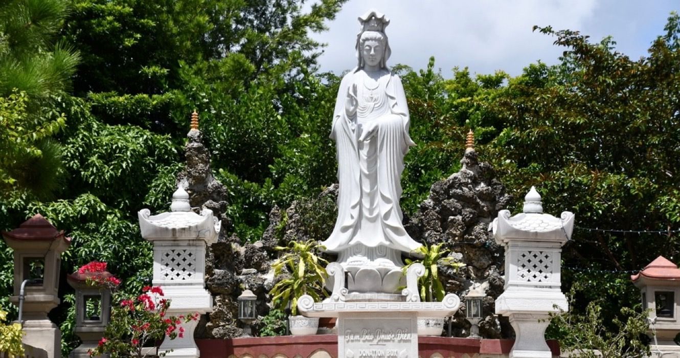 This Stunning Buddhist Temple & Park Is A True Florida Gem