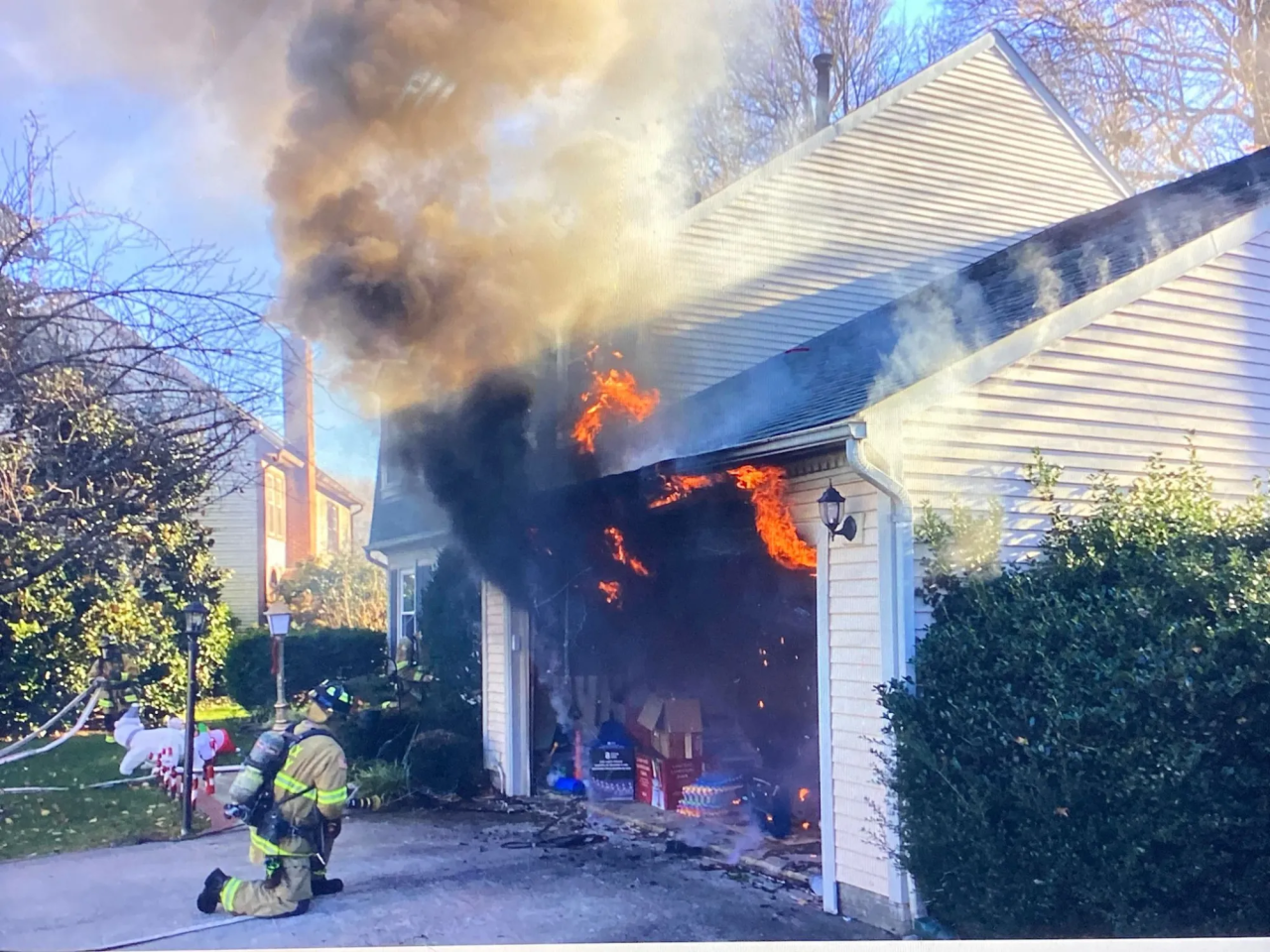 Laptop computer fireplace displaces 5 from Fairfax house