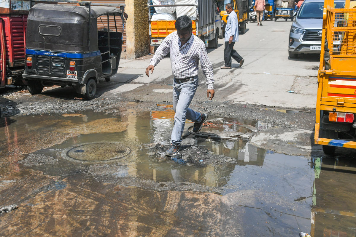 Bengaluru’s busiest procuring space drowning in sewage, and merchants are hopeless