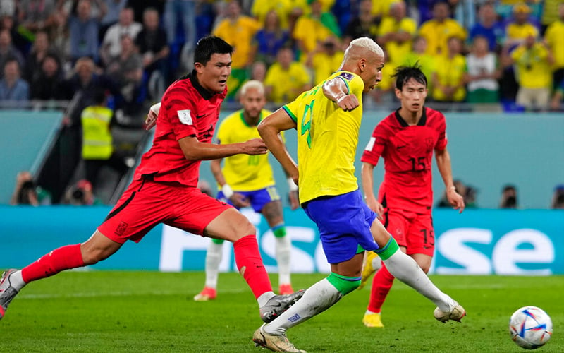 5 issues on World Cup, Day 16: Brazilian carnival, Asian agony