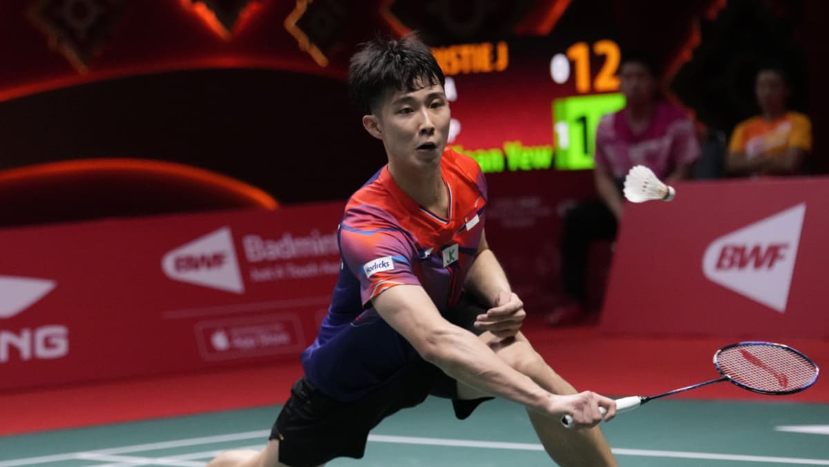 Singapore’s Loh Kean Yew loses second match at badminton World Tour Finals