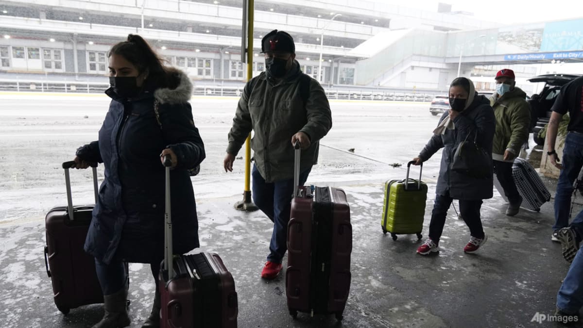 Airways scrap 4,400 US flights as winter storm disrupts vacation journey