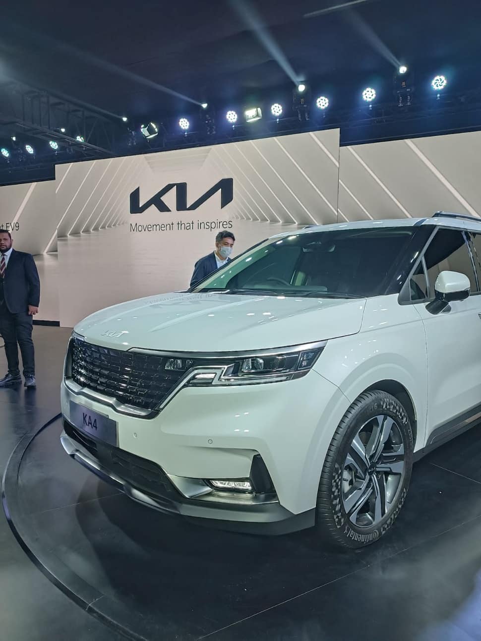 New Kia Carnival debuts at Auto Expo 2023