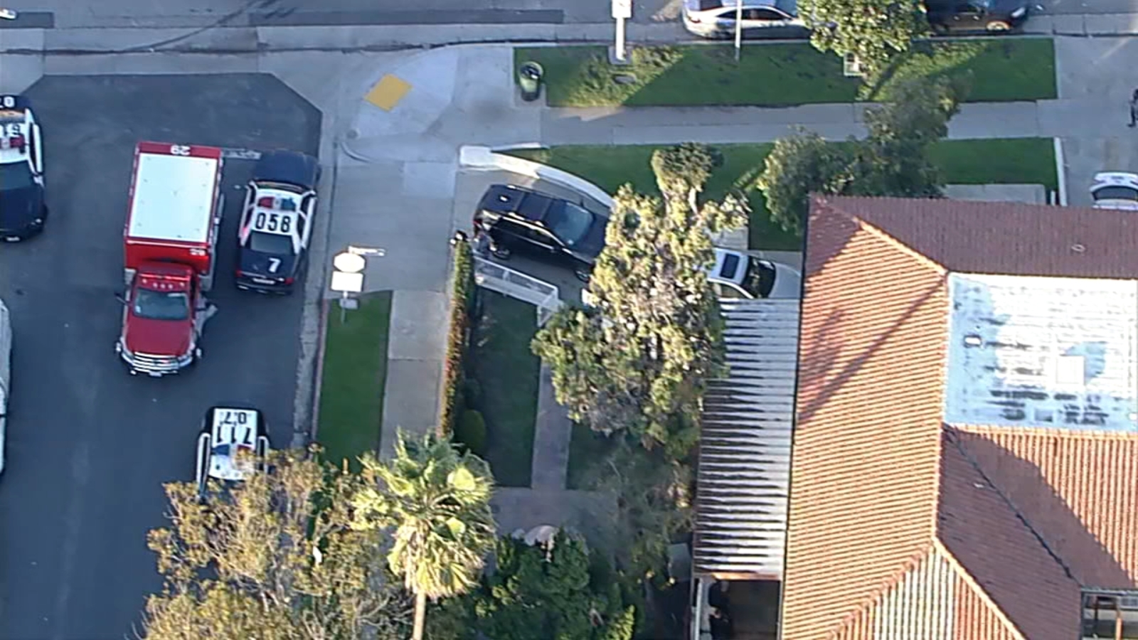 1 injured, 1 killed in stabbing at Crenshaw Nursing Residence on Longwood Drive in Mid-Metropolis