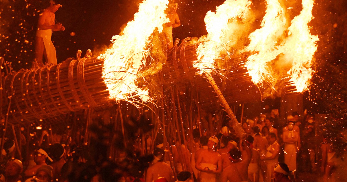 Torches to ‘push back evil’ gentle up west Japan shrine’s hearth pageant after COVID hiatus