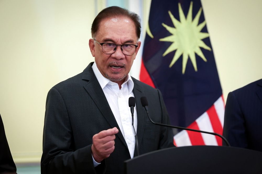 1MDB: Pay up, Anwar tells Goldman Sachs