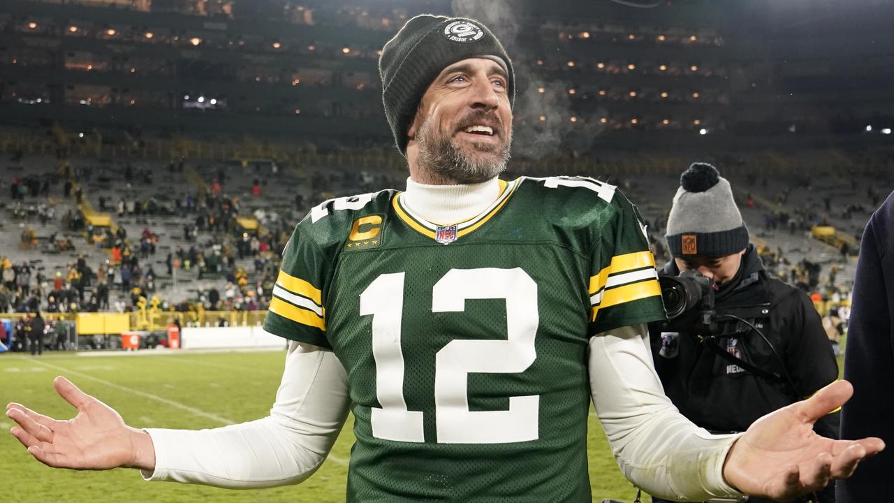 NFL: Aaron Rodgers has Inexperienced Bay on fringe of playoffs as Tom Brady thrives