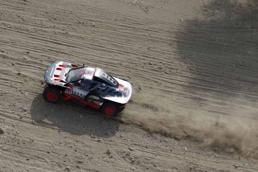 Motor sport: Sainz wins Dakar first stage, bike champion Sunderland crashes out