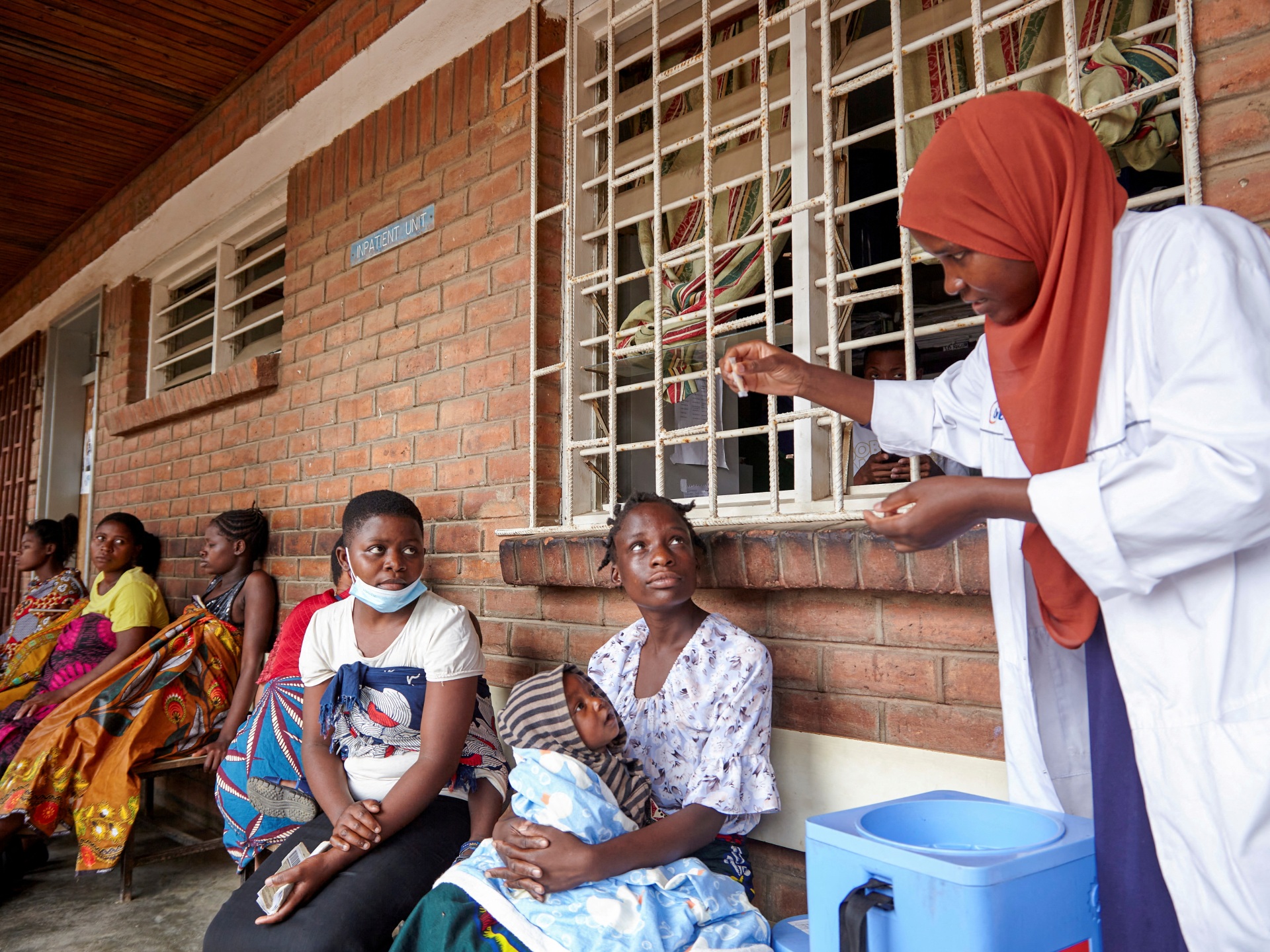 Malawi retains faculties shut as cholera deaths surge | Well being Information