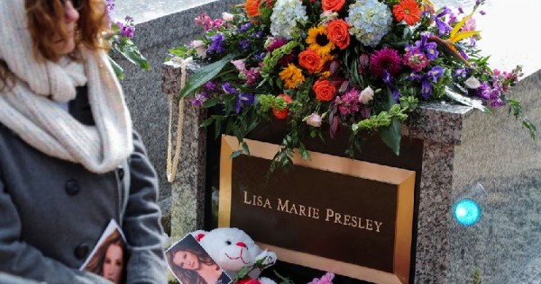 Lisa Marie Presley mourned in memorial service at Graceland, Leisure Information