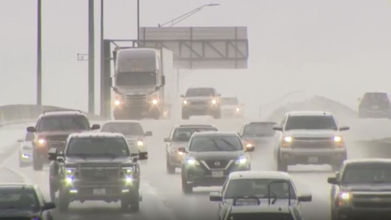 About 1,000 US flights canceled as winter climate snarls journey