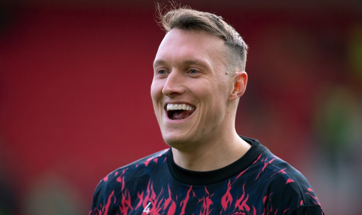 Phil Jones may be a part of three Premier League golf equipment with Man Utd wanting him gone | Soccer | Sport