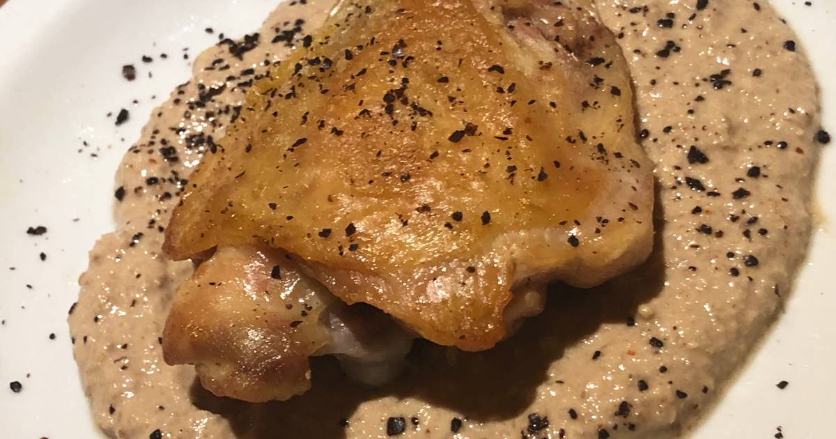 Rooster Thighs with Georgian Fashion Walnut Sauce