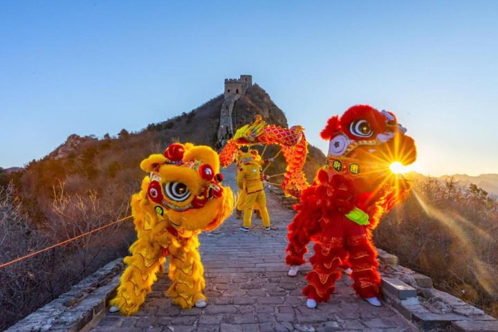 Beijing Wtown rolls out Spring Pageant themed experiences