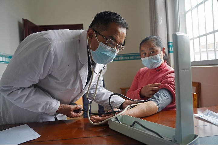 Physician couple function frontline well being guards