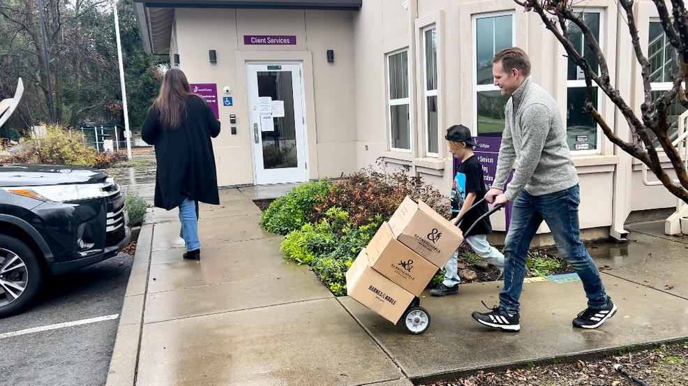 Barnes and Noble donates 180 books to One Secure Place ladies's shelter – KRCR