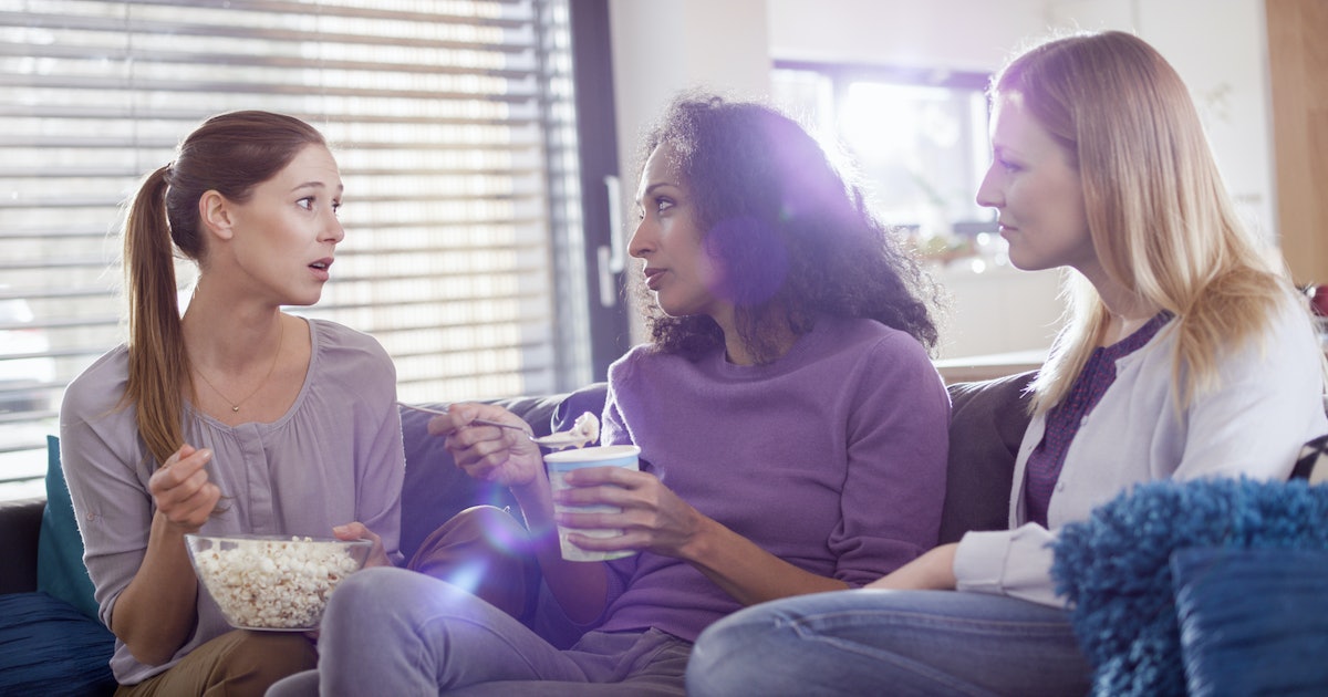 5 Steps To Squash Poisonous Mother Gossip, In accordance To A Psychotherapist