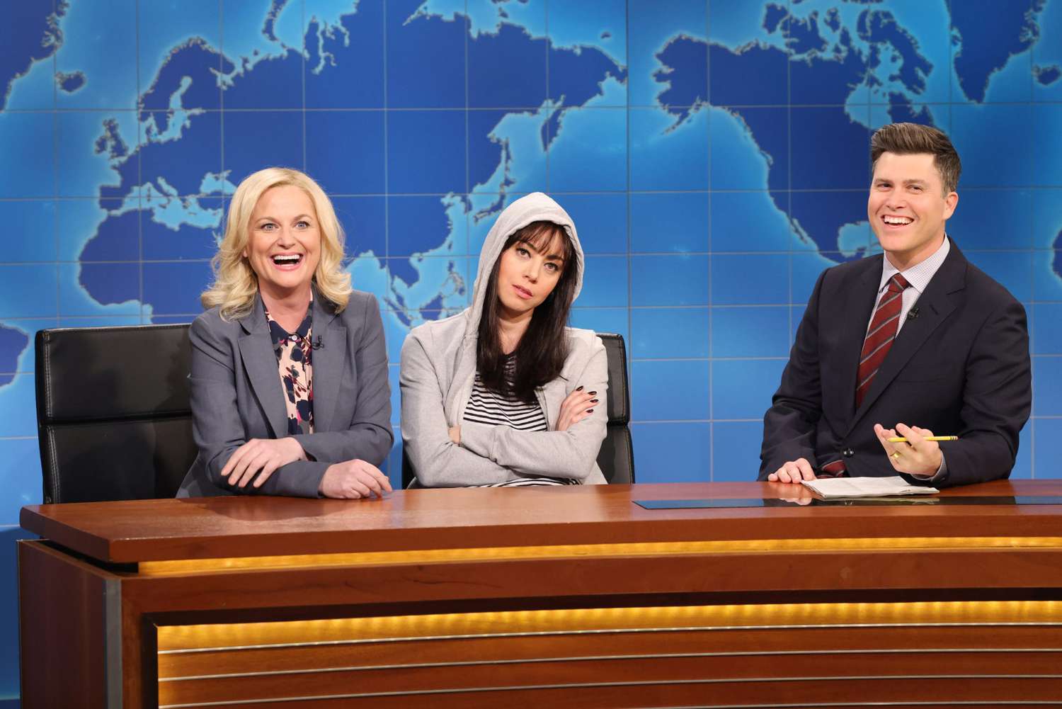 Aubrey Plaza Reprises Parks & Recreation Character on SNL with Amy Poehler