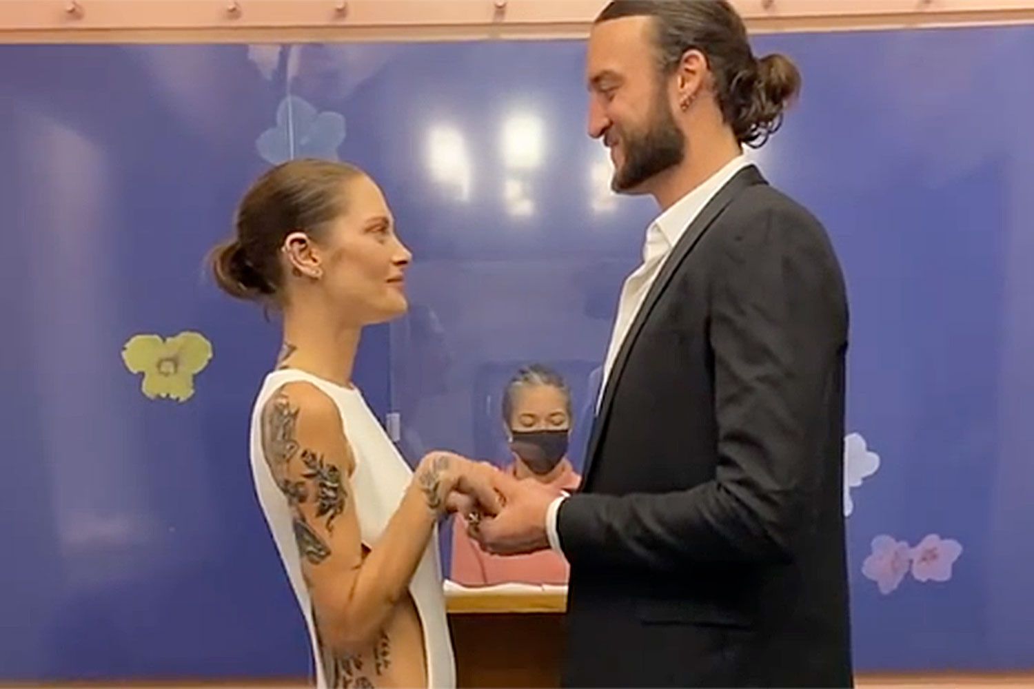 Mannequin Catherine McNeil Marries Miles Plumlee in Putting Wedding ceremony Robe