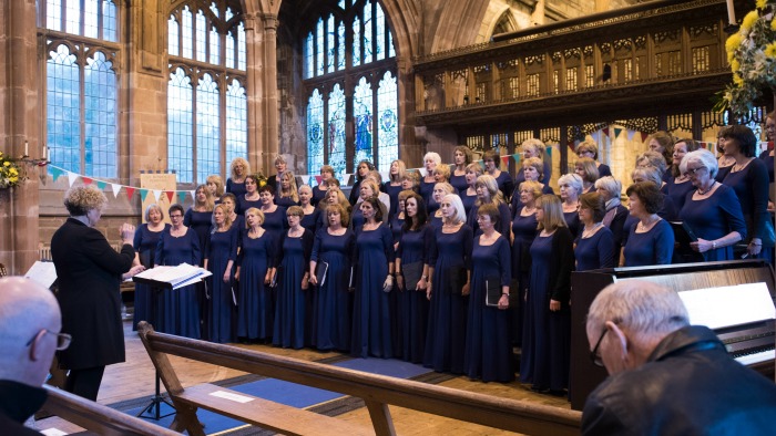 Tarporley choir Decibellas awards £2,250 to native charities