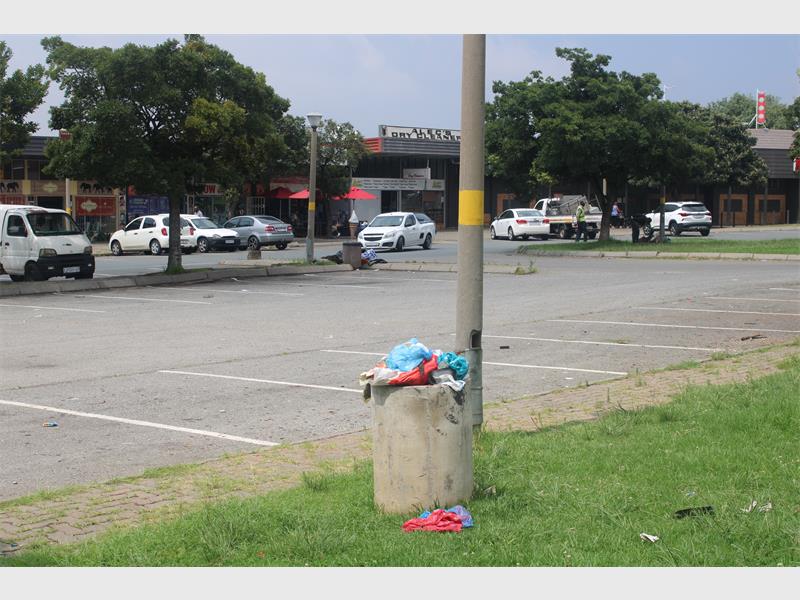 Accountability battle between Ekurhuleni’s departments poses menace to Randhart Buying Centre