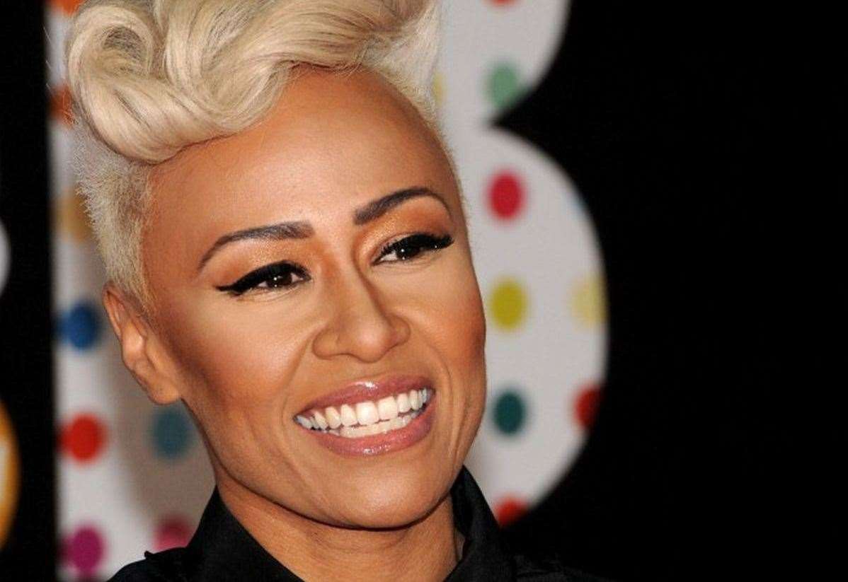 Emeli Sandé voted as greatest Scottish movie star smile winner