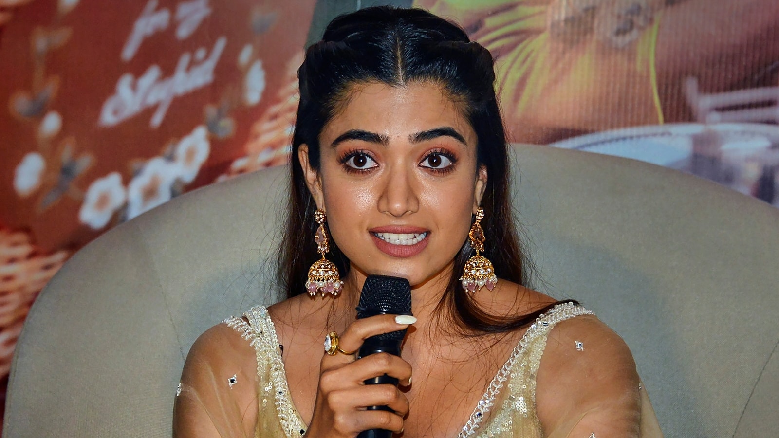 Rashmika Mandanna says she does not thoughts folks gossiping about her on-line | Bollywood