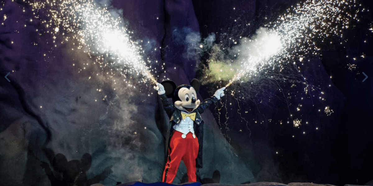 Watch the Alternate Finale For Disney’s Fan-Favourite Present Fantasmic!