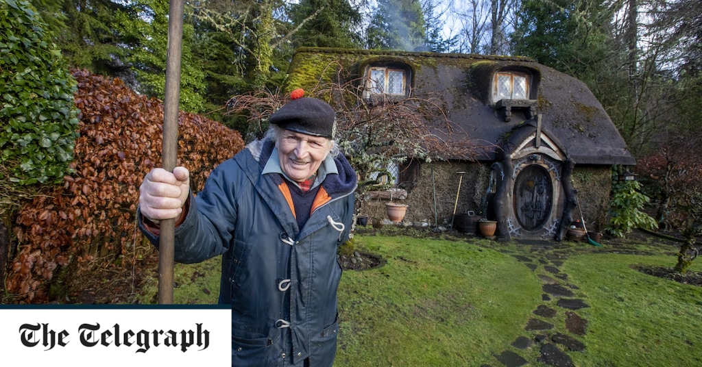 Man builds Hobbit-style house… however reveals he’s by no means seen Lord of the Rings