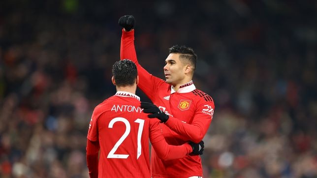 Casemiro working his approach to the highest of Manchester United rankings